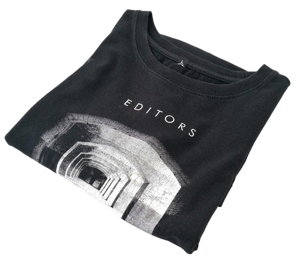 Continental Black Back Room Liminal Graphic Print T-Shirt Men's Size L Black Crew Neck 100% Cotton