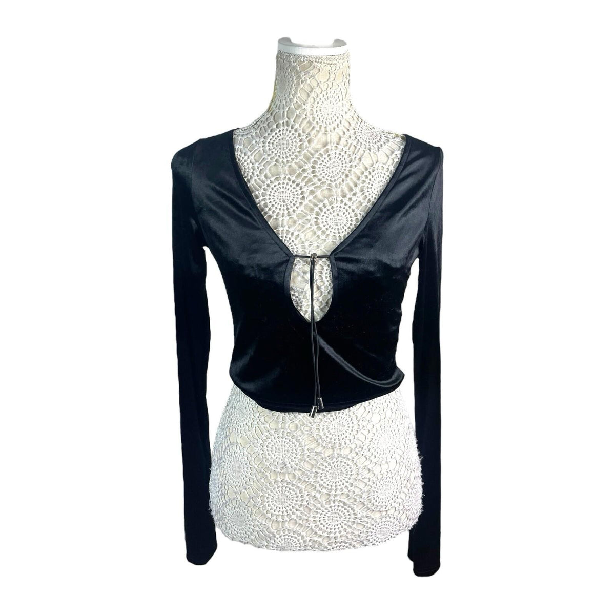 Pretty Little Thing Black Velour Crop Top Long Sleeves Women's UK Size 8