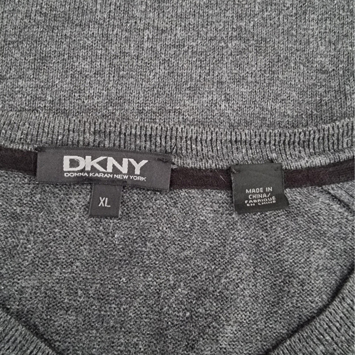 DKNY Knit Jumper Men's UK Size XL Grey Long Sleeve V-Neck Sweater Pullover