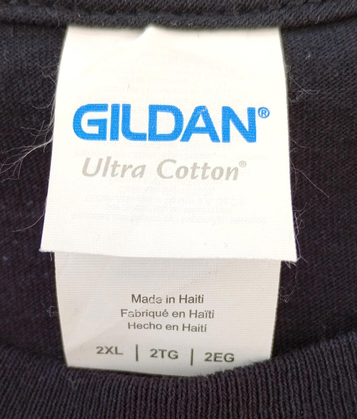 Gildan Black Graphic Print T-Shirt Men's UK Size 2XL Black Crew Neck 100% Cotton University