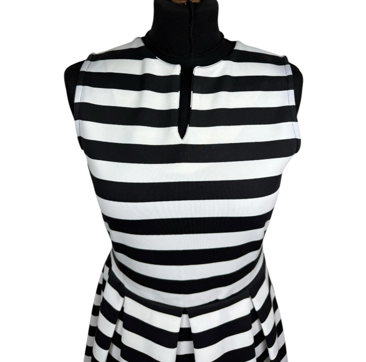 I-X London Striped Dress Women's UK Size 12 Fit & Flare Sleeveless Pleated Skirt