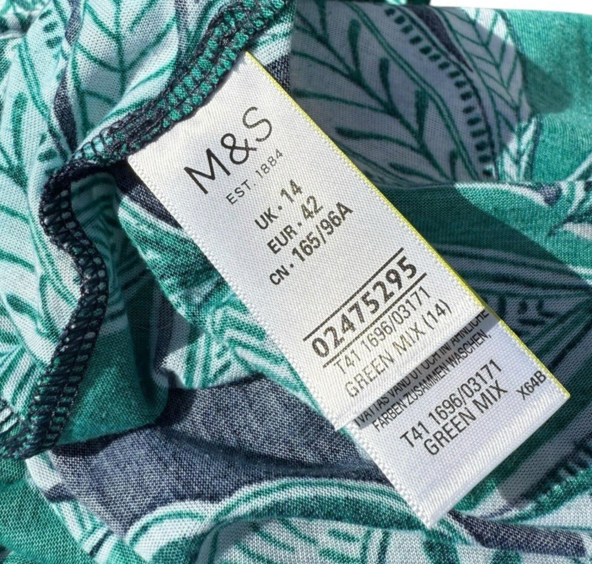 Marks & Spencer DarkGreen Marks & Spencer Green T-shirt Blouse Leaf Print Lightweight Women's UK Size 14