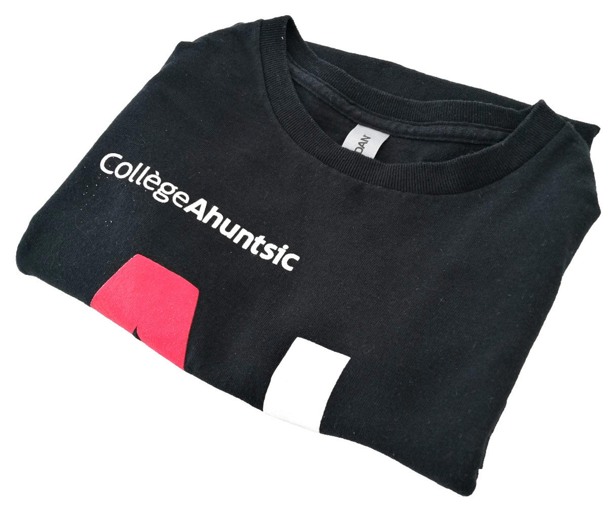 Gildan Black College Education Graphic Print T-Shirt Men's Size S Black Crew Neck 100% Cotton