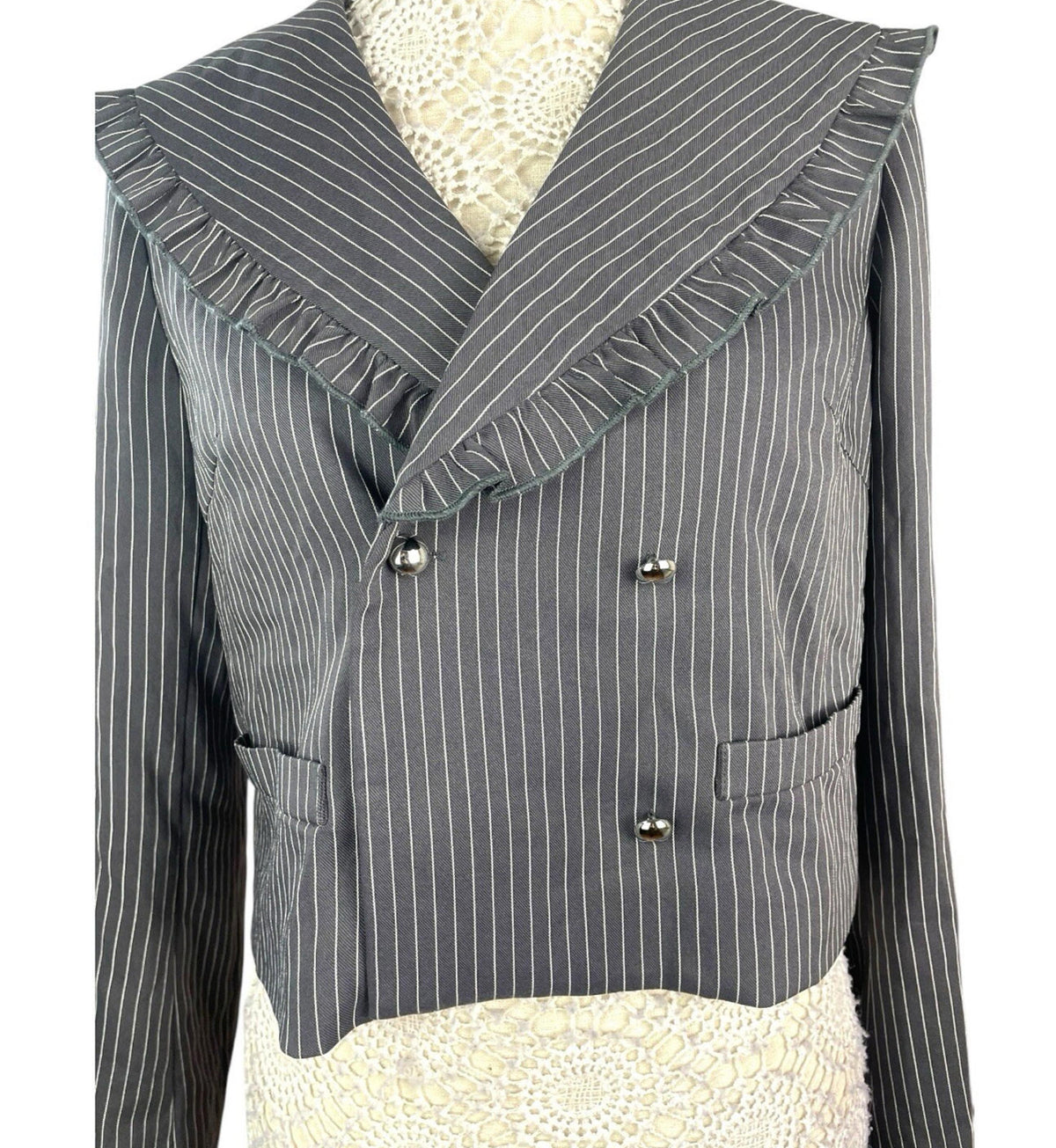 Pretty Little Thing Pinstripe Blazer Women’s UK Size S Grey Cropped Oversized Lapels Ruffle Trim