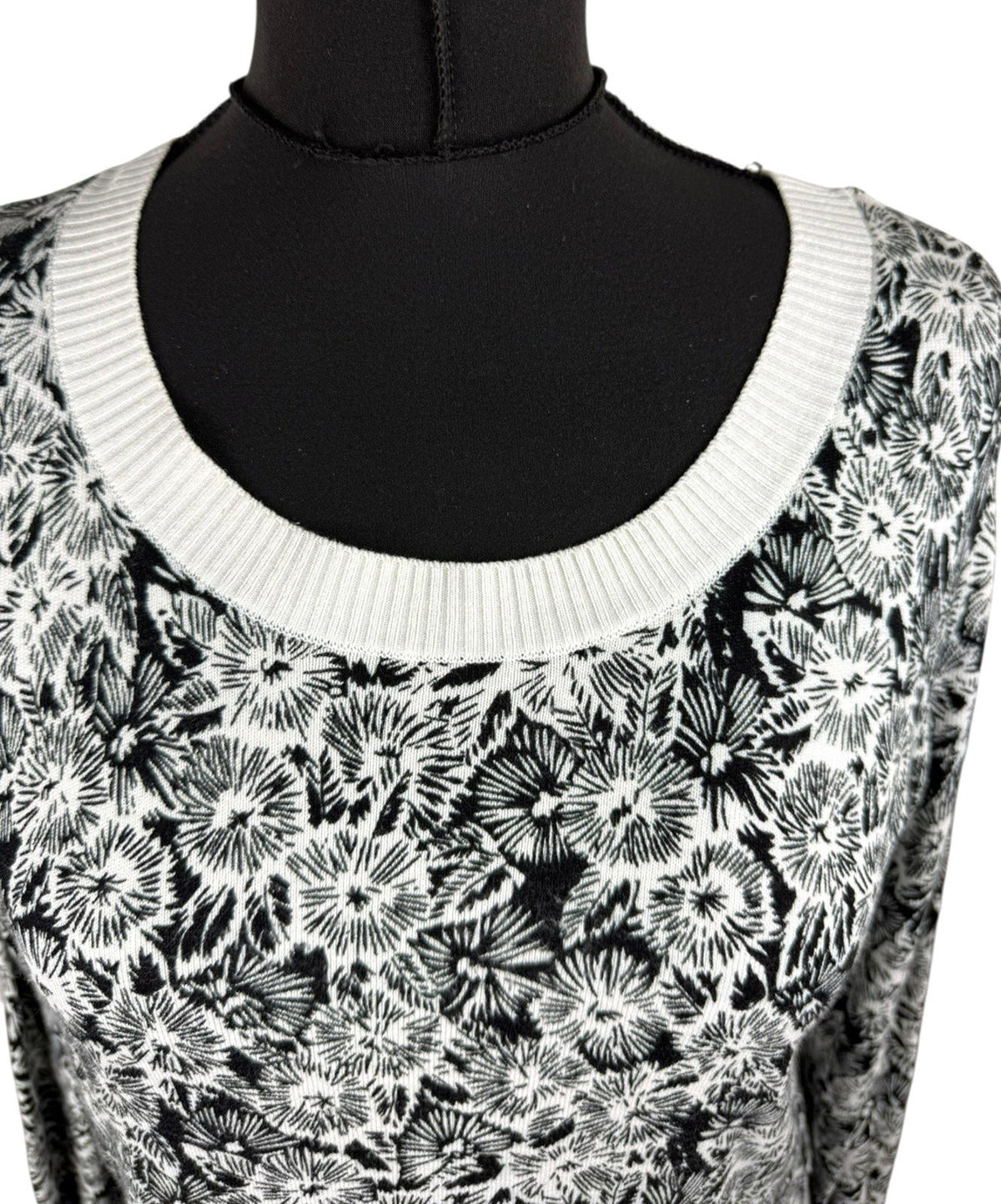 Next Petite Black And White Floral Jumper Thin Petite Women's UK Size 8P