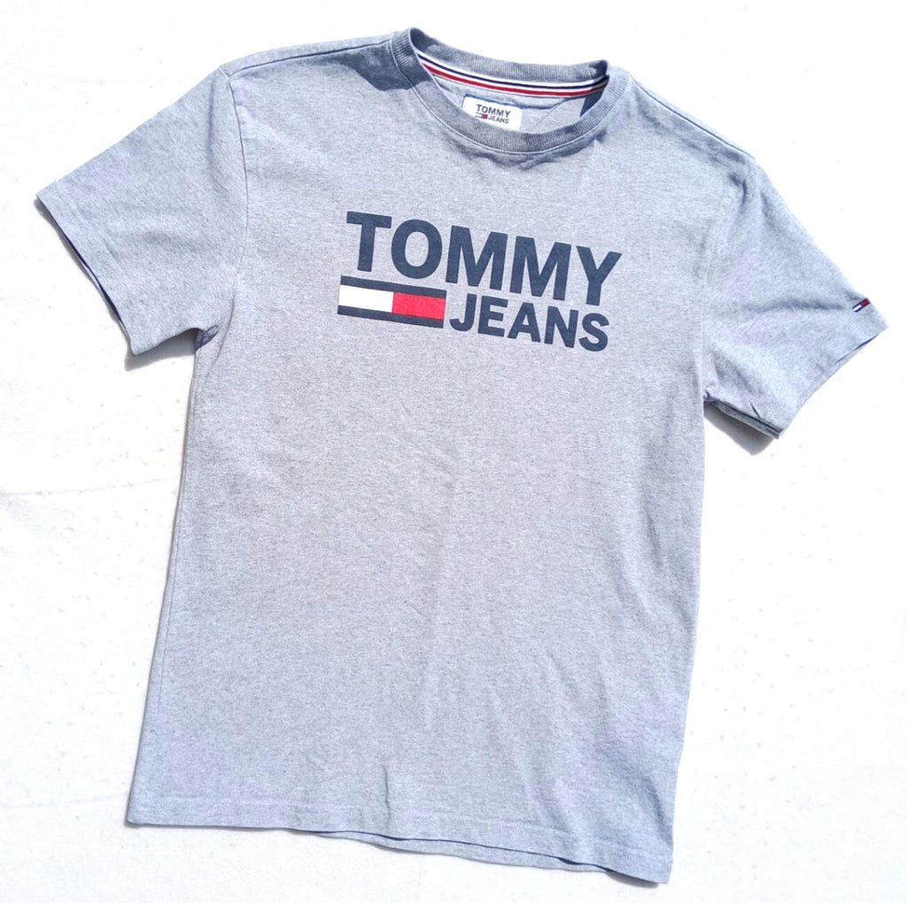 Tommy Hilfiger T Shirt Men's UK Size XS Grey Printed 100% Cotton Easy Care.