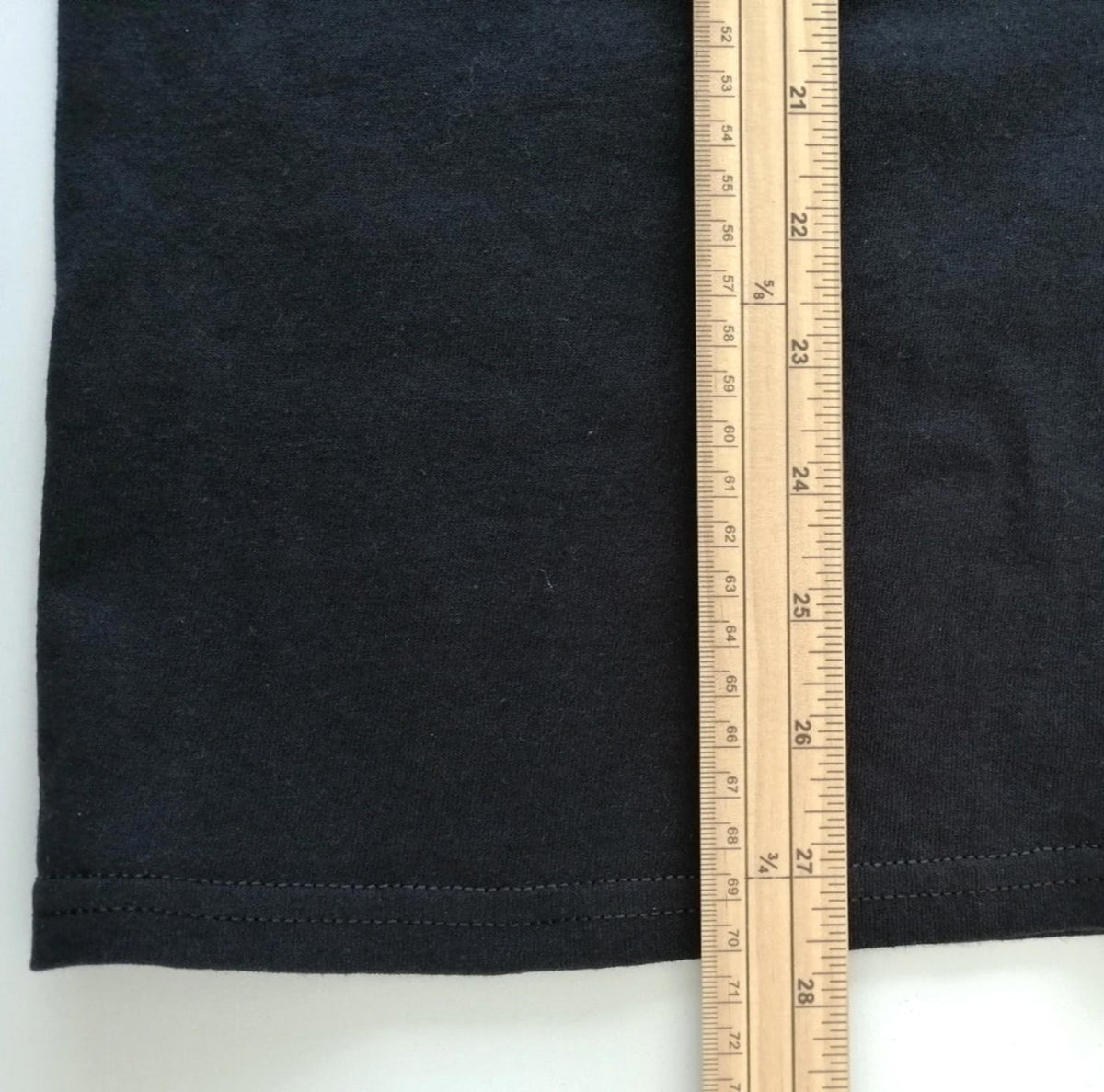 Gildan Black Front Commun Graphic Print T-Shirt Men's Size S Black Crew Neck 100% Cotton