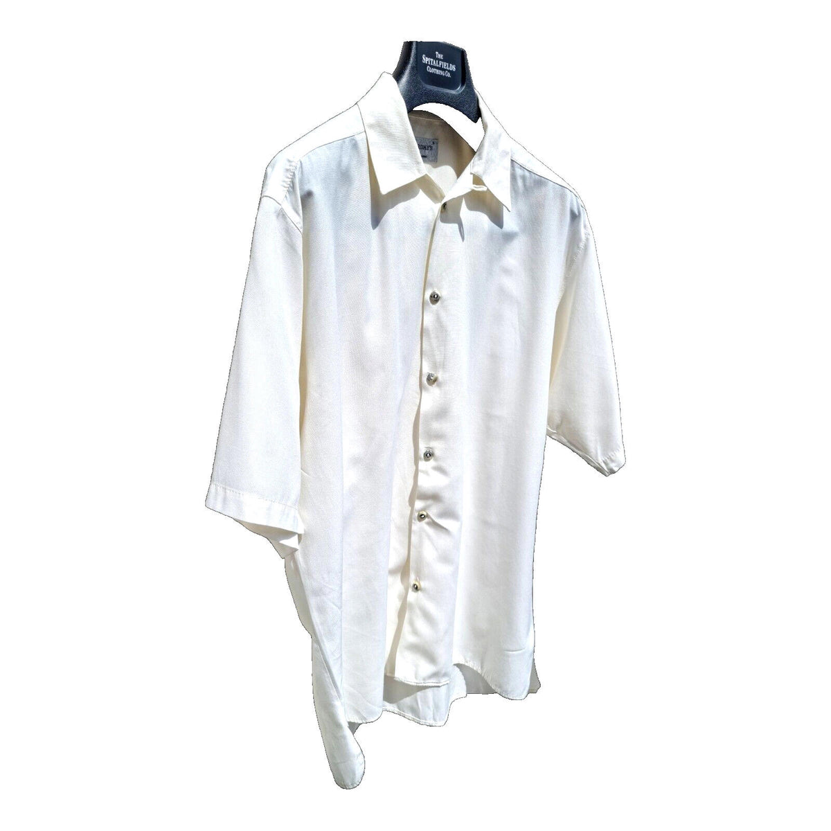 Yesterday's Men's Shirt Short Sleeve  42"-44" Chest 15" Collar Size Large