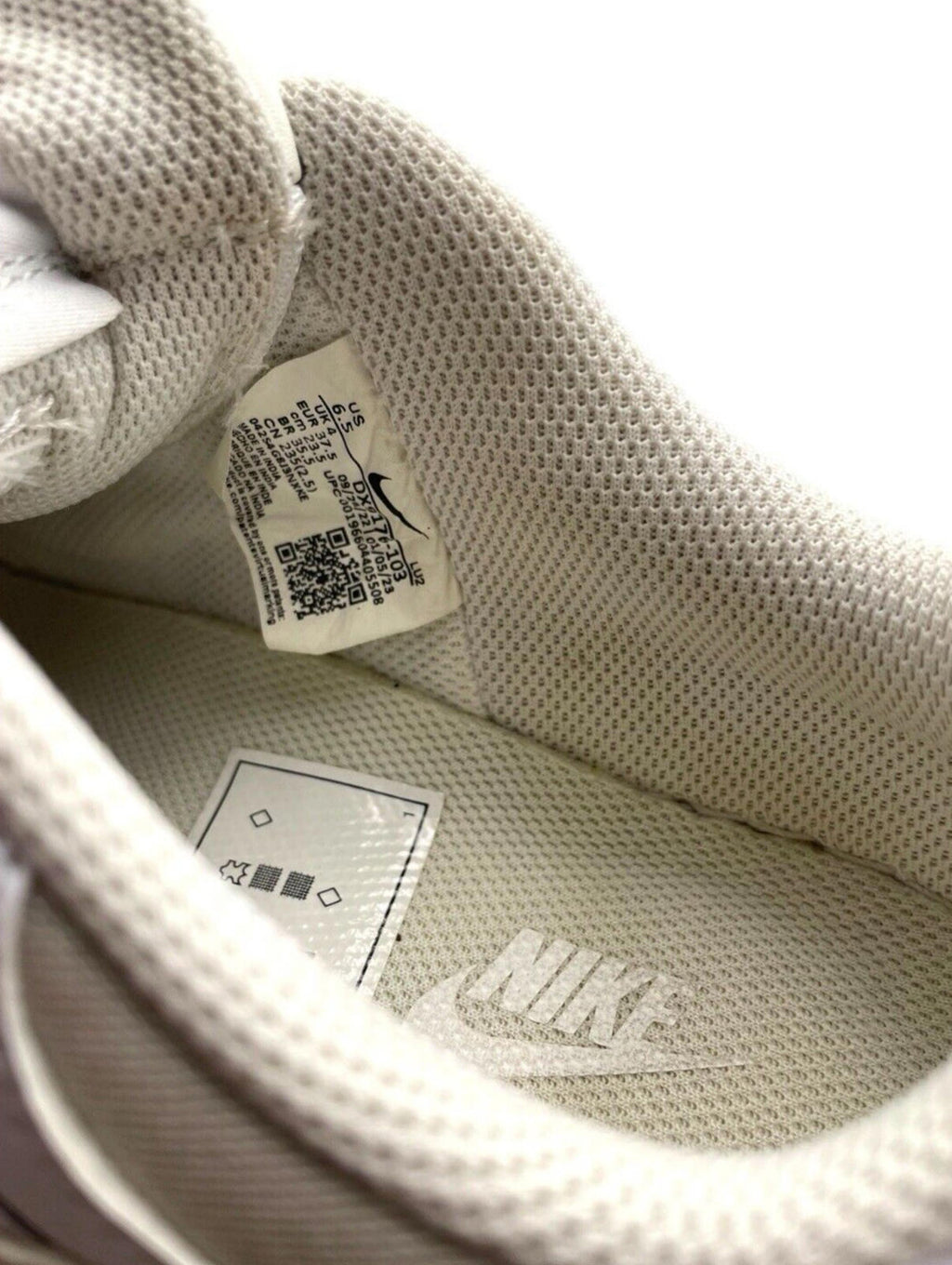 Nike Trainers Gamma Force White Phantom Women's UK Size 4