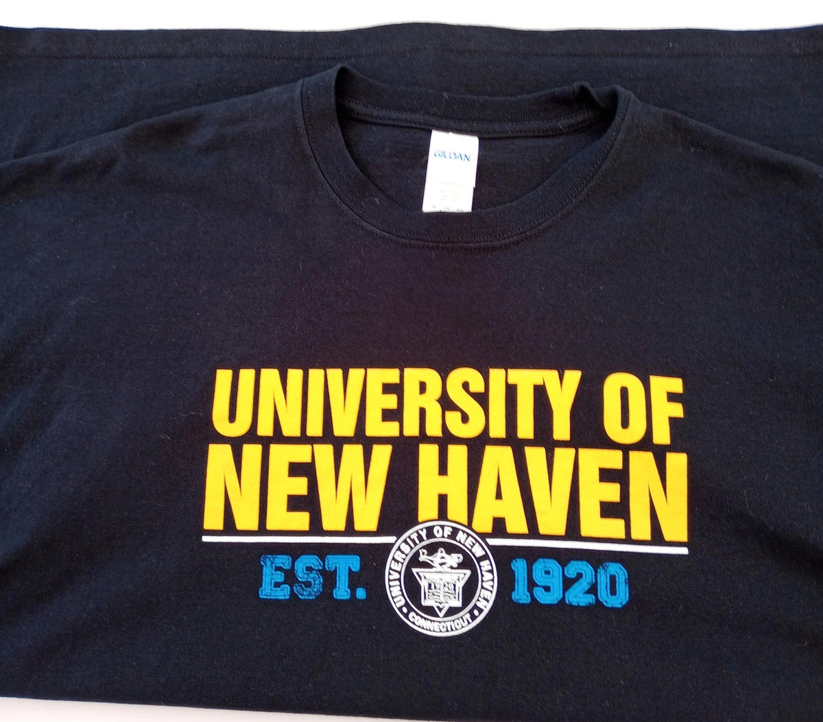 Gildan Black Graphic Print T-Shirt Men's UK Size 2XL Black Crew Neck 100% Cotton University