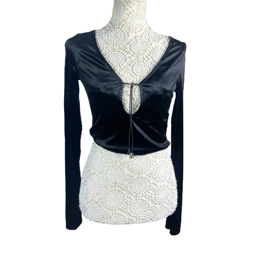 Pretty Little Thing Black Velour Crop Top Long Sleeves Women's UK Size 8