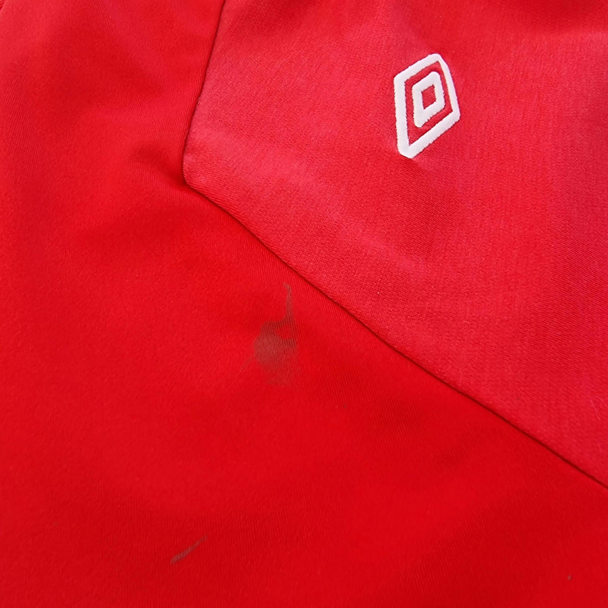 England Football Shirt Men's UK Size M Red Away Kit Hodgkiss 10 Back Print