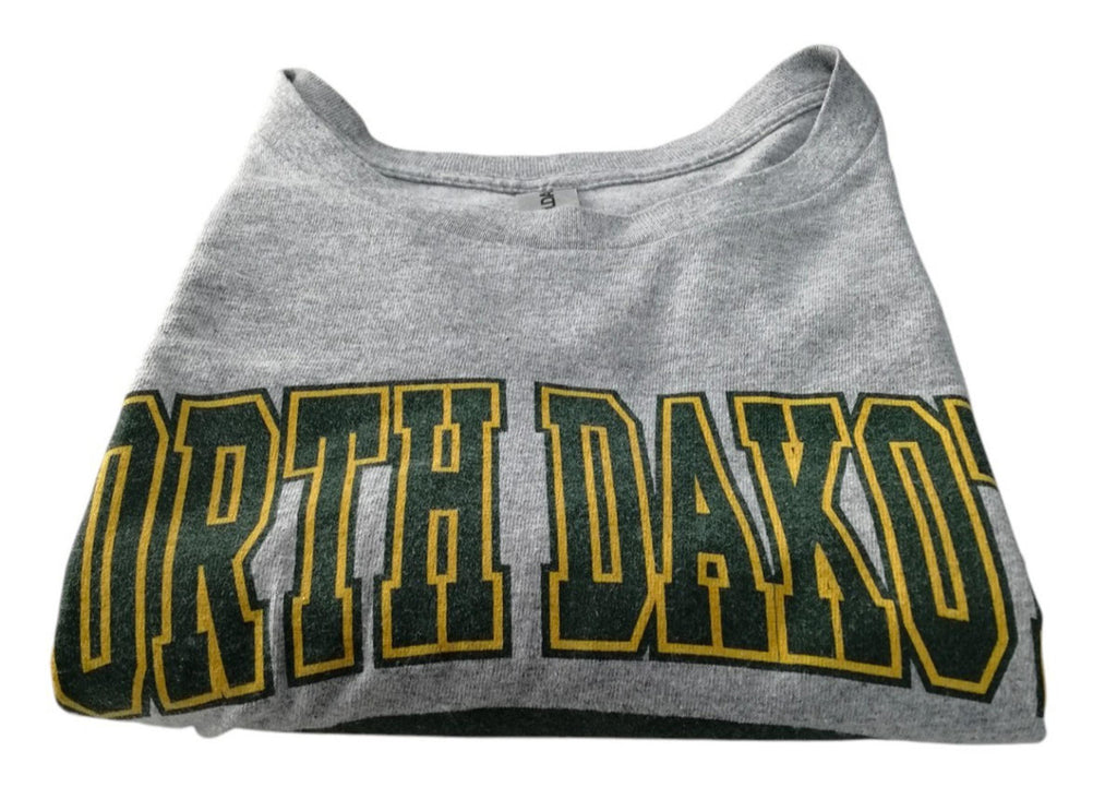Gildan Gray North Dakota Baseball USA Graphic Print T-Shirt Men's Size XXL Grey Crew Neck