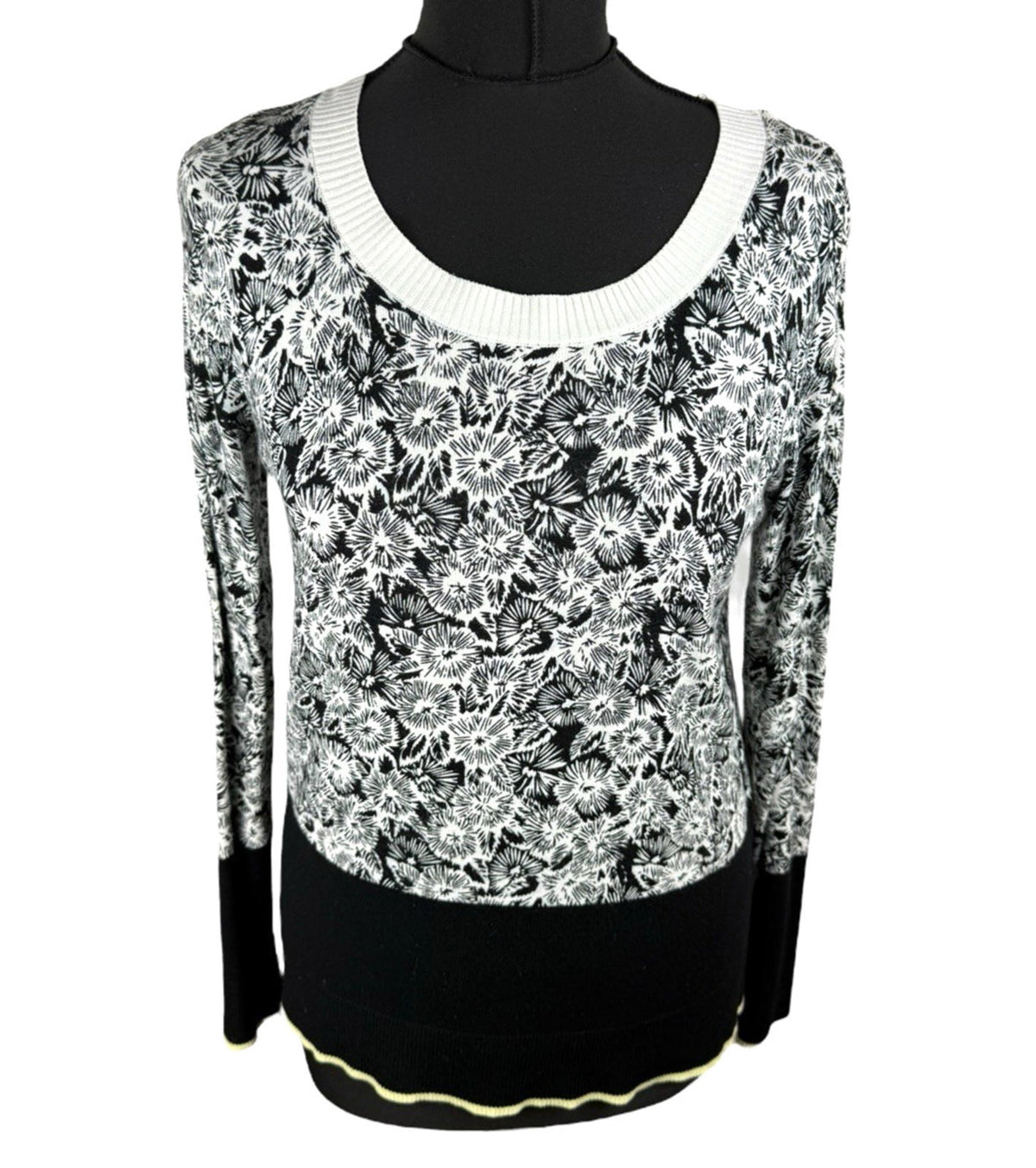 Next Petite Black And White Floral Jumper Thin Petite Women's UK Size 8P