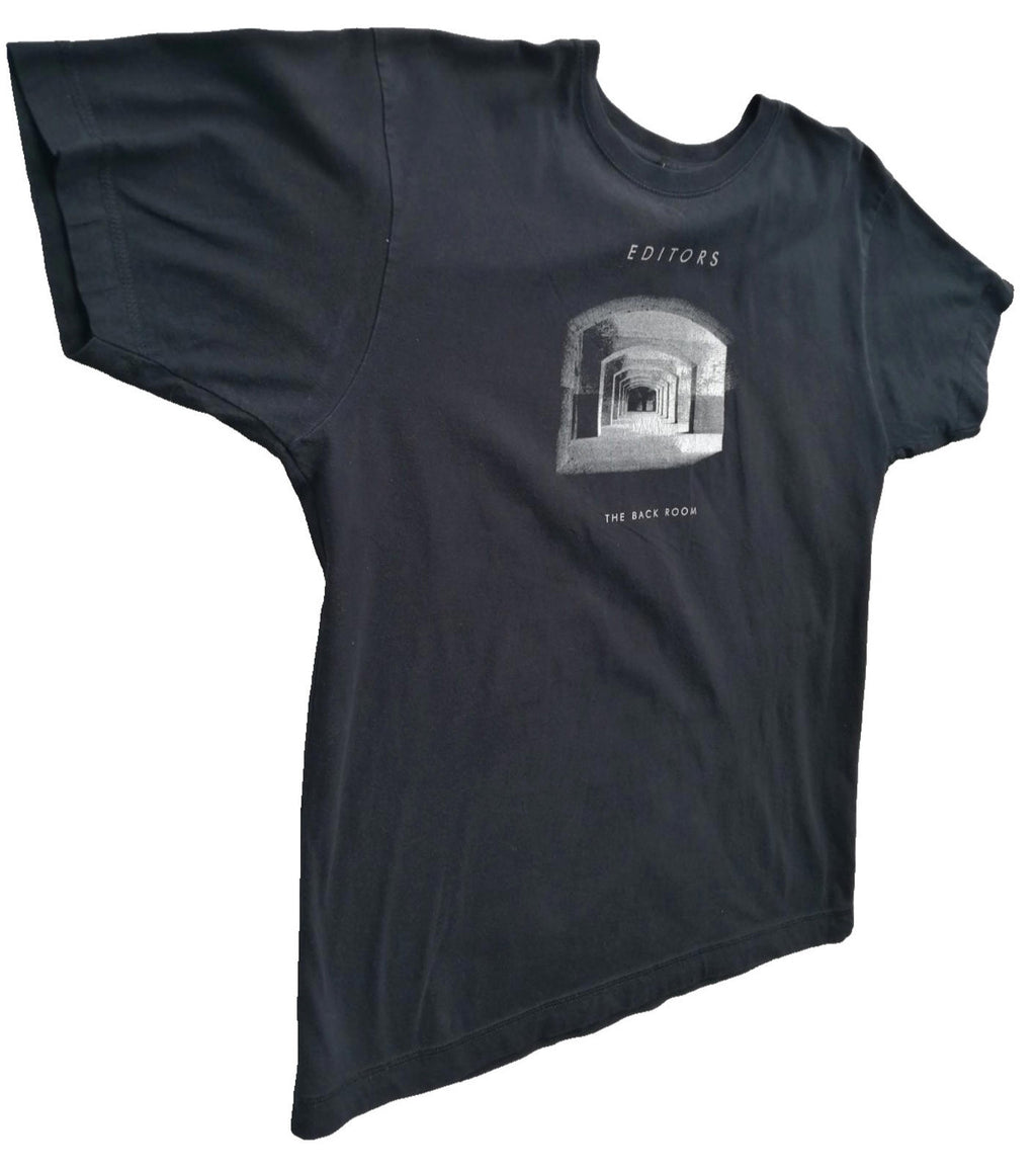 Continental Black Back Room Liminal Graphic Print T-Shirt Men's Size L Black Crew Neck 100% Cotton