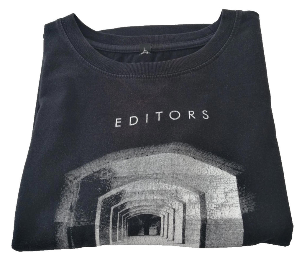 Continental Black Back Room Liminal Graphic Print T-Shirt Men's Size L Black Crew Neck 100% Cotton