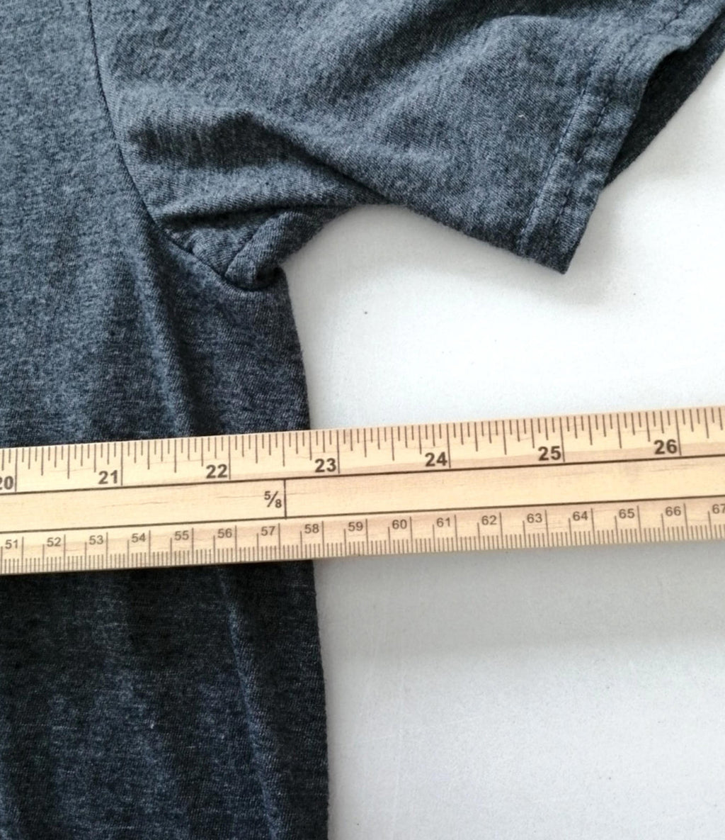 Gildan Gray Beloit Wrestling 2022 Graphic Print T-Shirt Men's Size XL Slate Crew Neck
