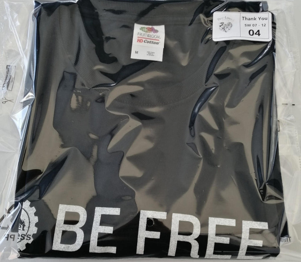 Fruit of the Loom Black Fitness Slogan Graphic Print T-Shirt Men's Size M Black Crew Neck 100% Cotton