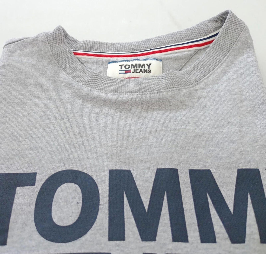Tommy Hilfiger T Shirt Men's UK Size XS Grey Printed 100% Cotton Easy Care.