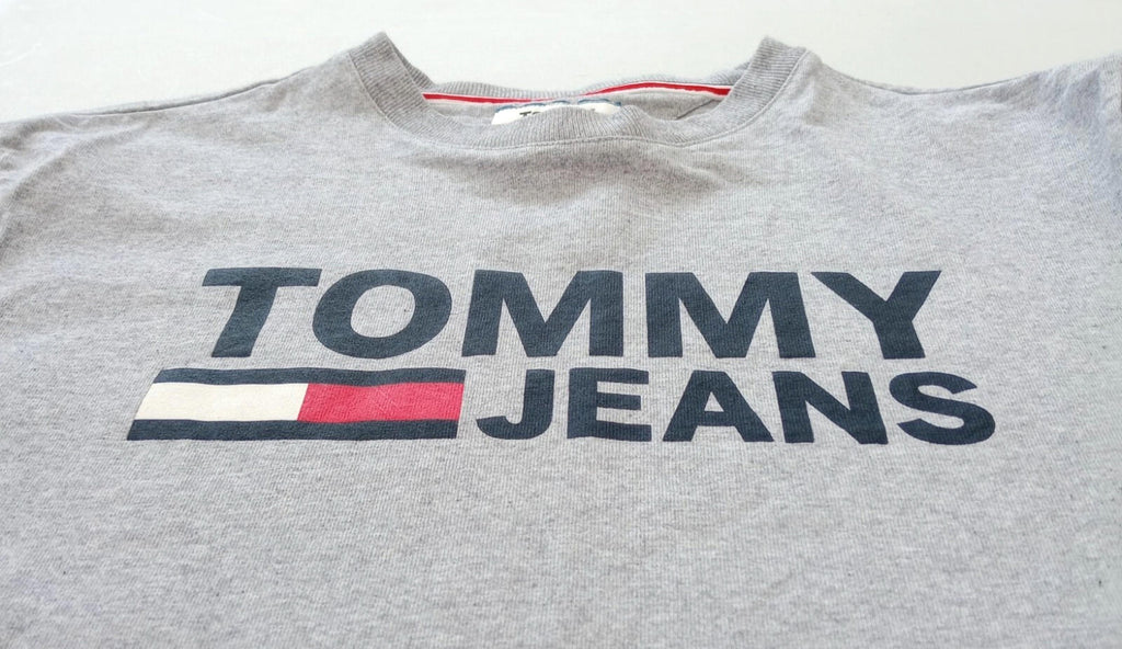 Tommy Hilfiger T Shirt Men's UK Size XS Grey Printed 100% Cotton Easy Care.