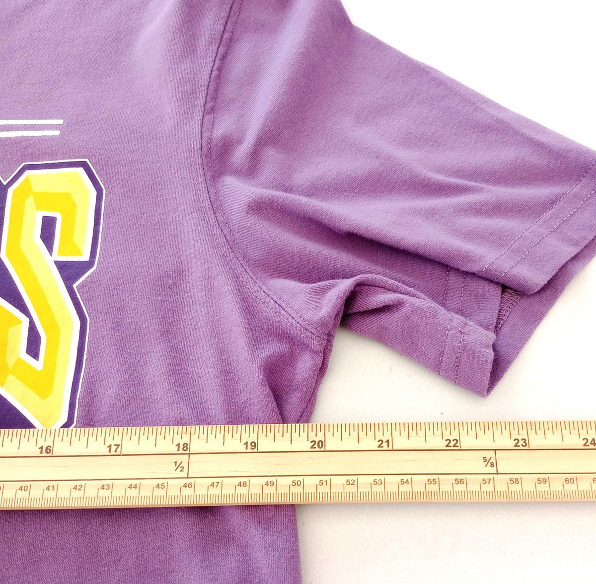 NBA Lilac NBA Graphic Print T-Shirt Men's UK Size M Lilac Crew Neck Cotton Rich Lakers