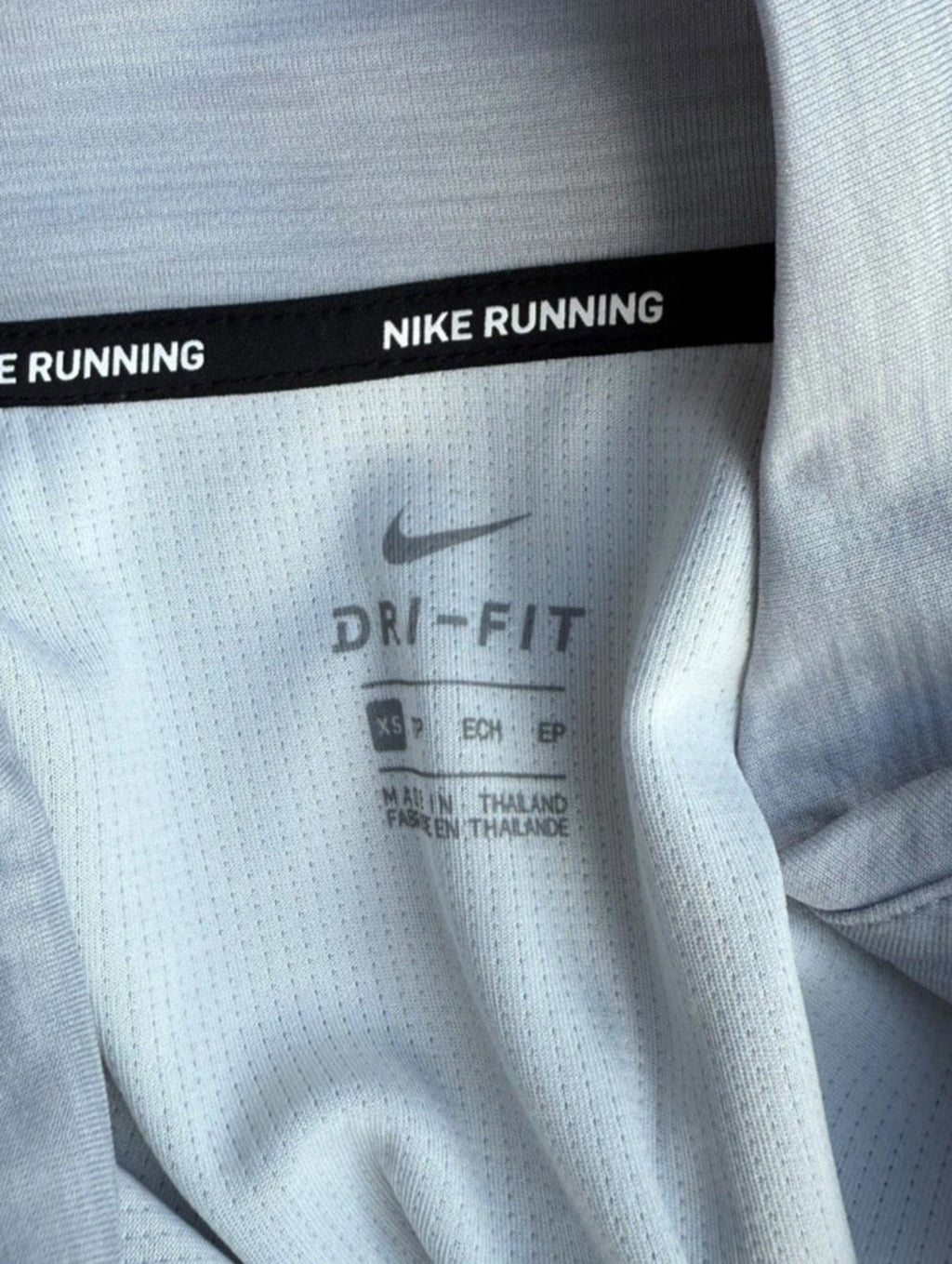 Nike Gray Nike Running Top Womens XS Grey 1/4 Zip Dri-Fit Pullover Activewear Thumbholes